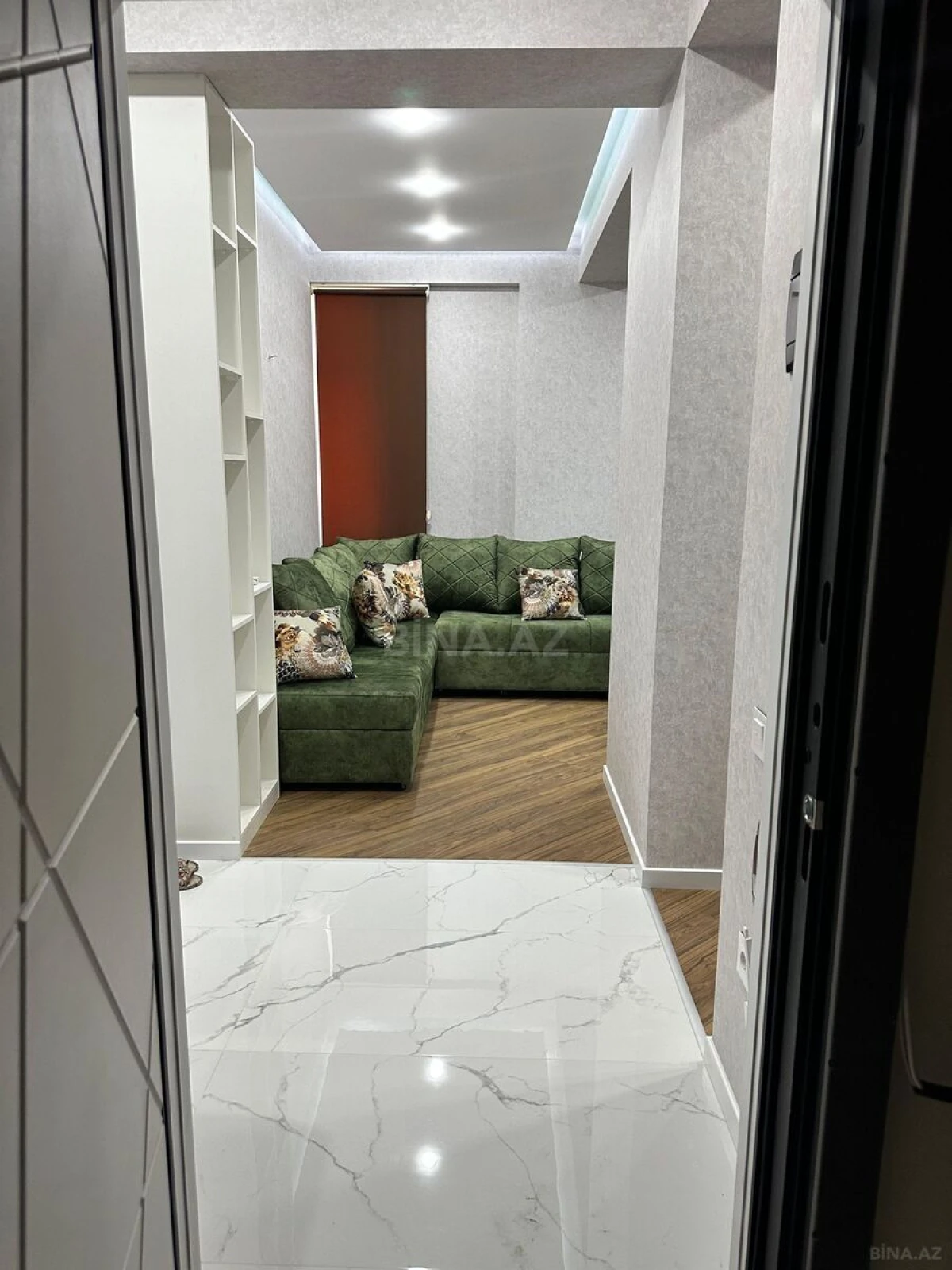 Kirayə verilir 2 otaqlı mənzil 65 m²