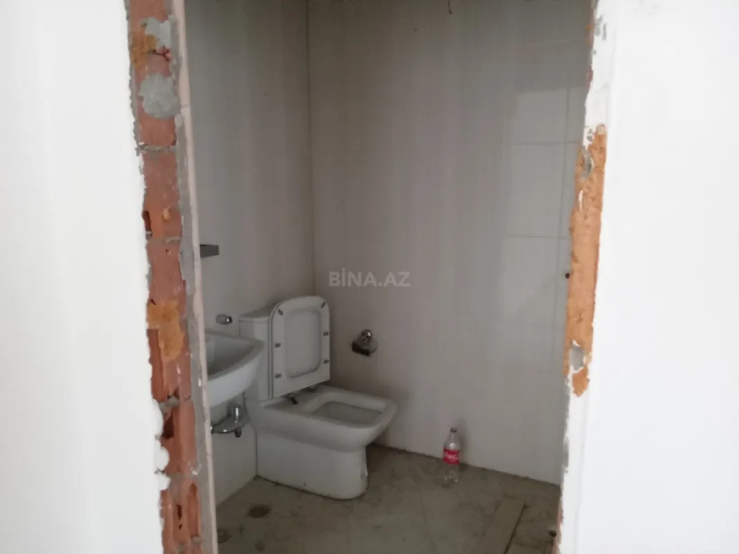 Satılır 3 otaqlı mənzil 142 m²