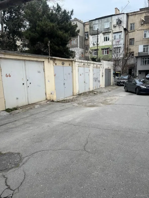 Satılır qaraj 21 m²