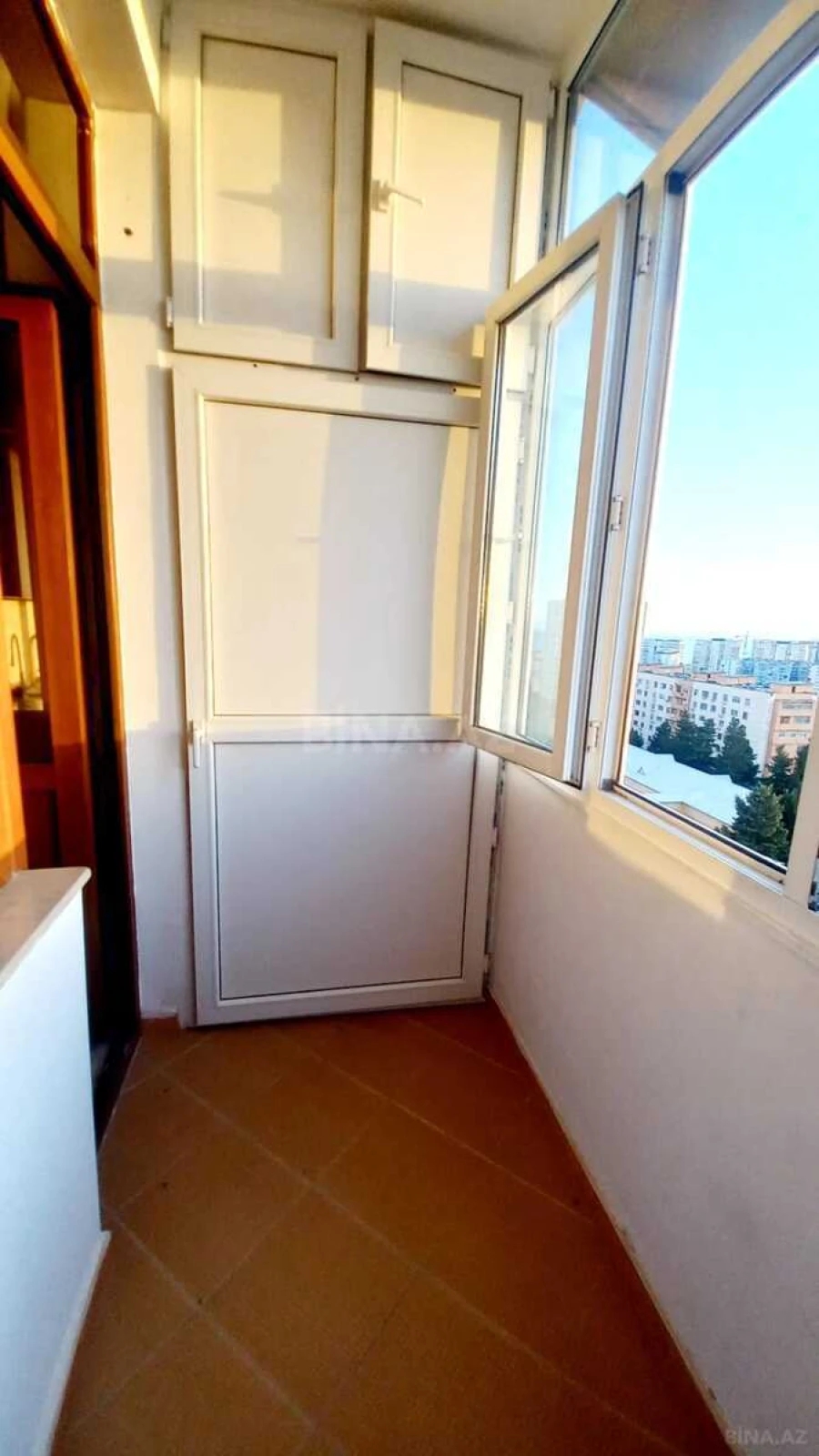 Satılır 2 otaqlı mənzil 75 m²