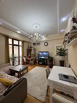 Satılır 2 otaqlı mənzil 64 m²