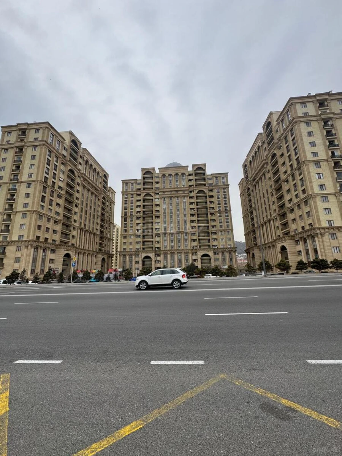 Satılır 2 otaqlı mənzil 64 m²