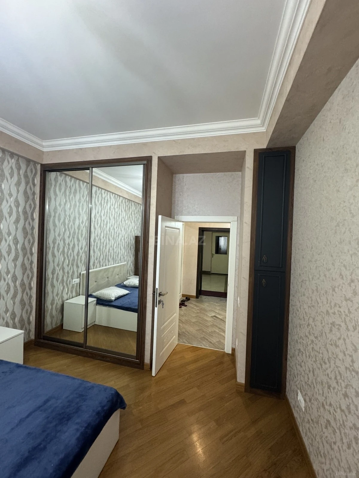 Kirayə verilir 2 otaqlı mənzil 95 m²