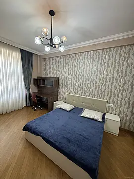 Kirayə verilir 2 otaqlı mənzil 95 m²