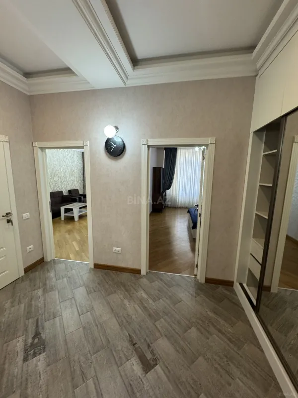 Kirayə verilir 2 otaqlı mənzil 95 m²
