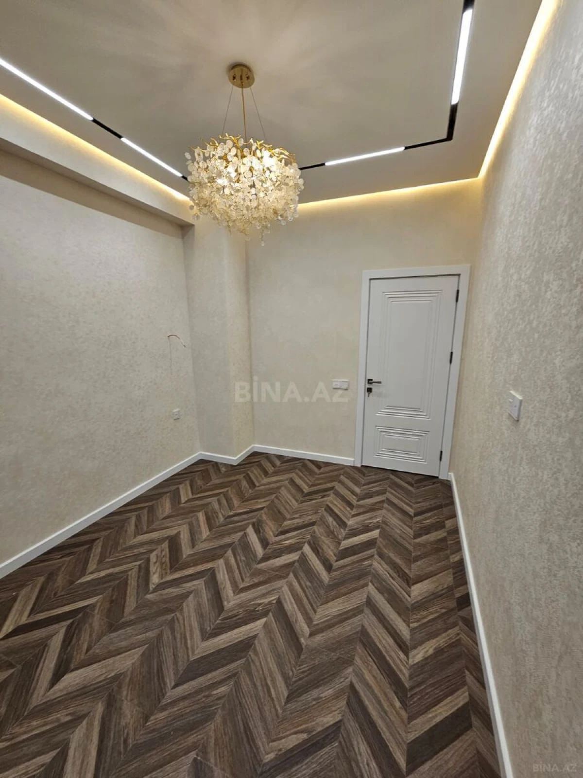 Satılır 2 otaqlı mənzil 58 m²