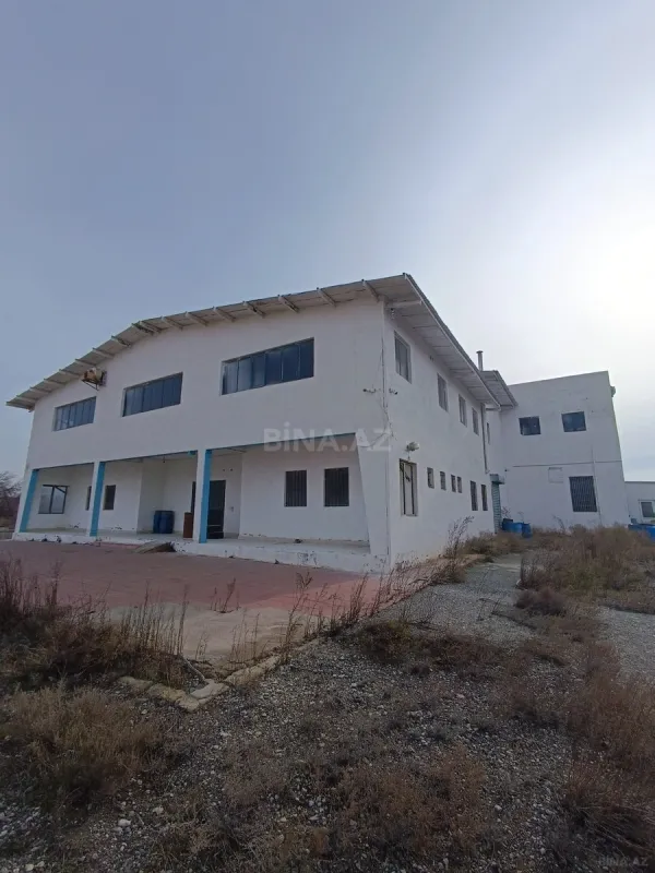 Kirayə verilir obyekt 1700 m²