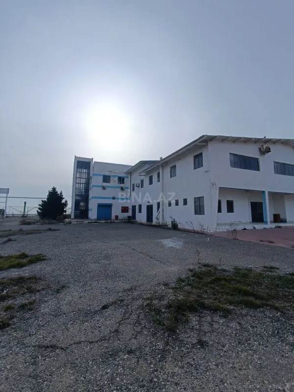 Kirayə verilir obyekt 1700 m²