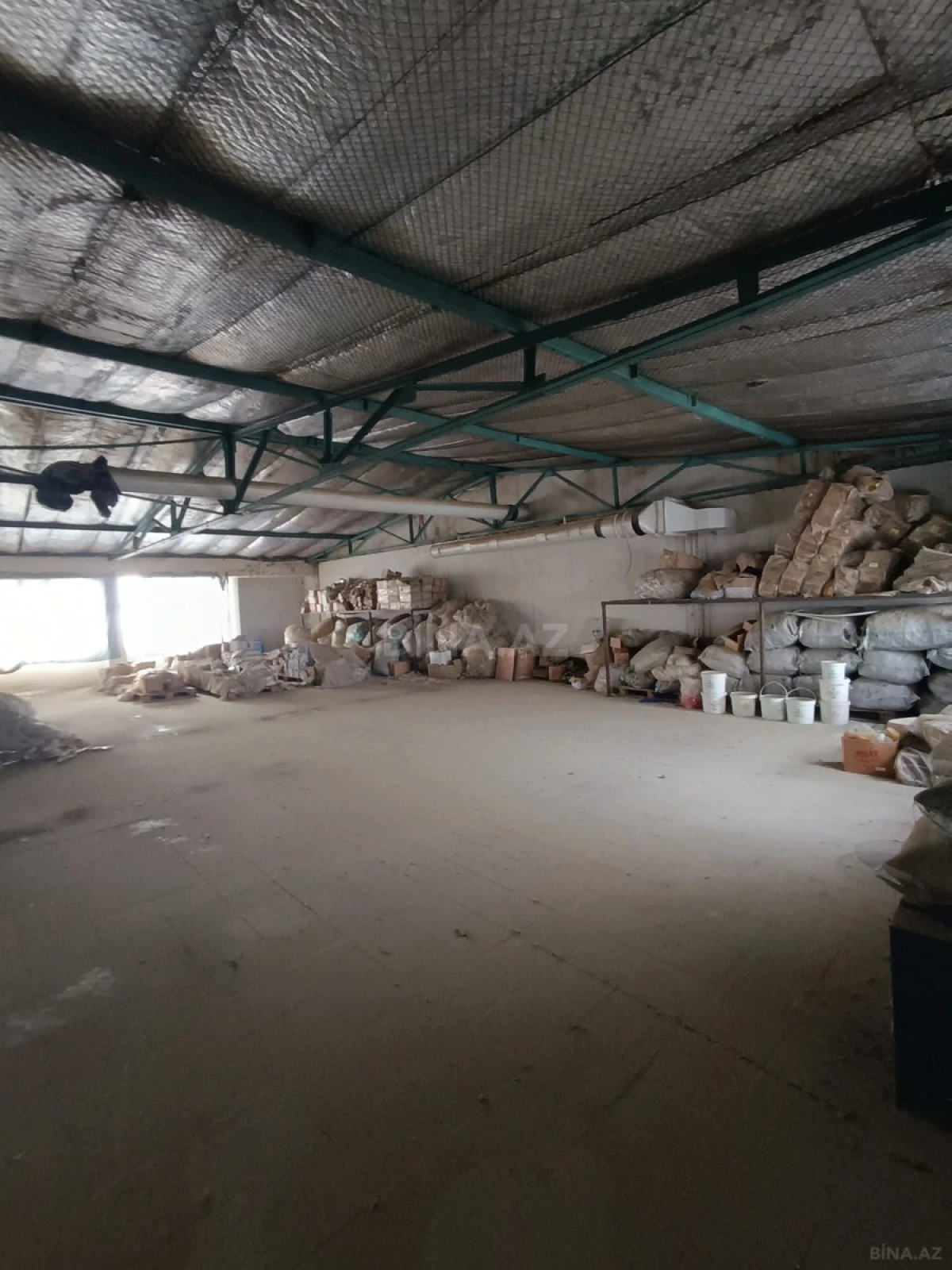 Kirayə verilir obyekt 1700 m²