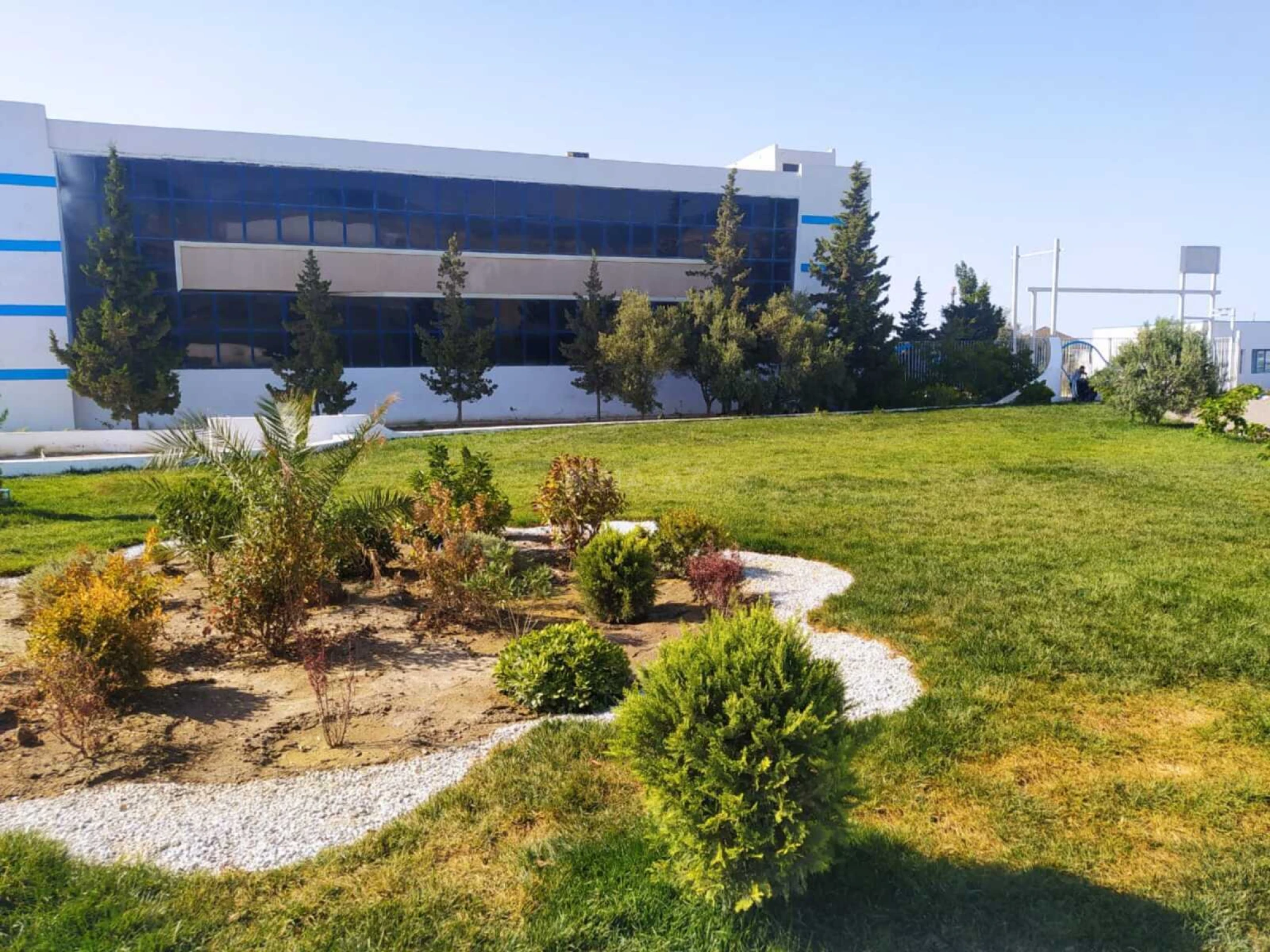 Kirayə verilir obyekt 1700 m²