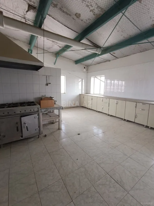 Kirayə verilir obyekt 1700 m²