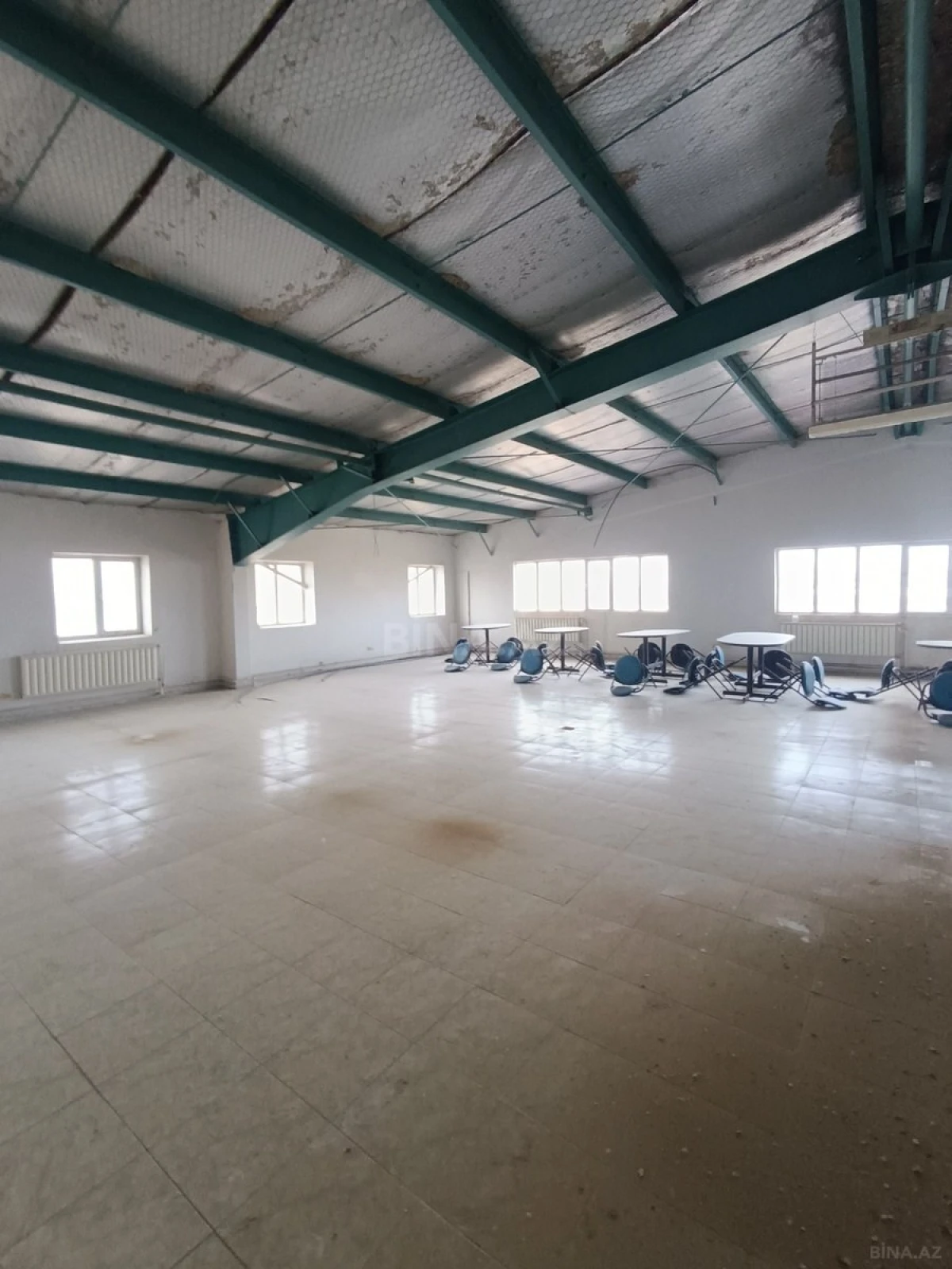 Kirayə verilir obyekt 1700 m²