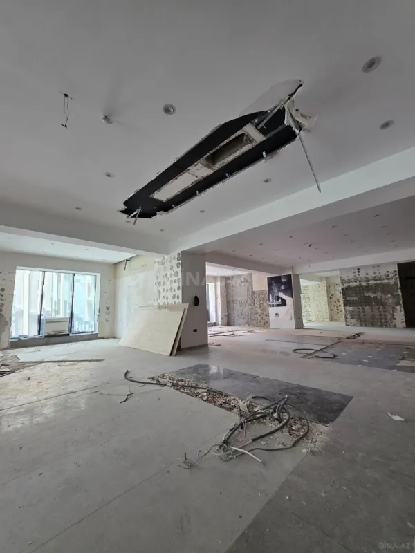 Satılır obyekt 650 m²