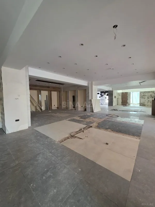 Satılır obyekt 650 m²