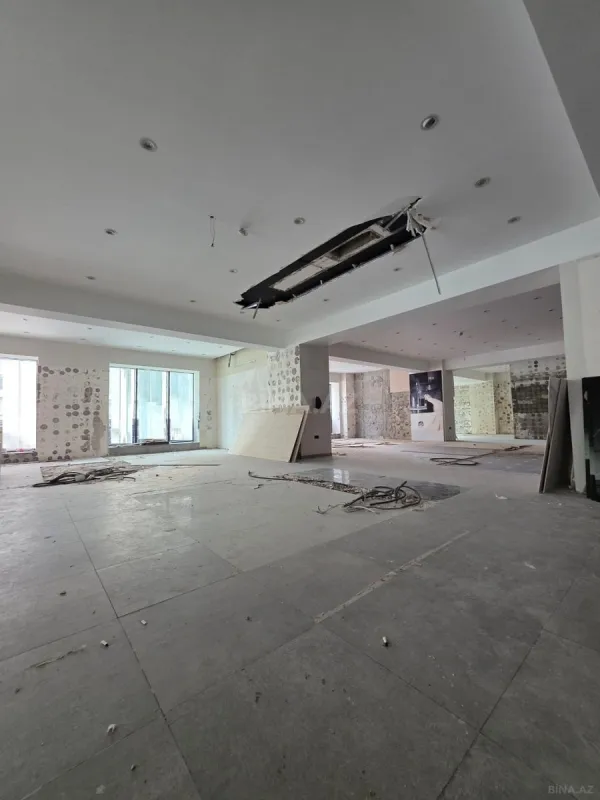 Satılır obyekt 650 m²