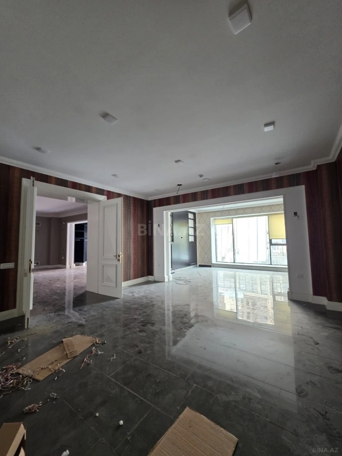 Satılır obyekt 650 m²