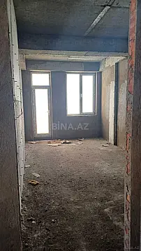 Satılır 4 otaqlı mənzil 141 m²