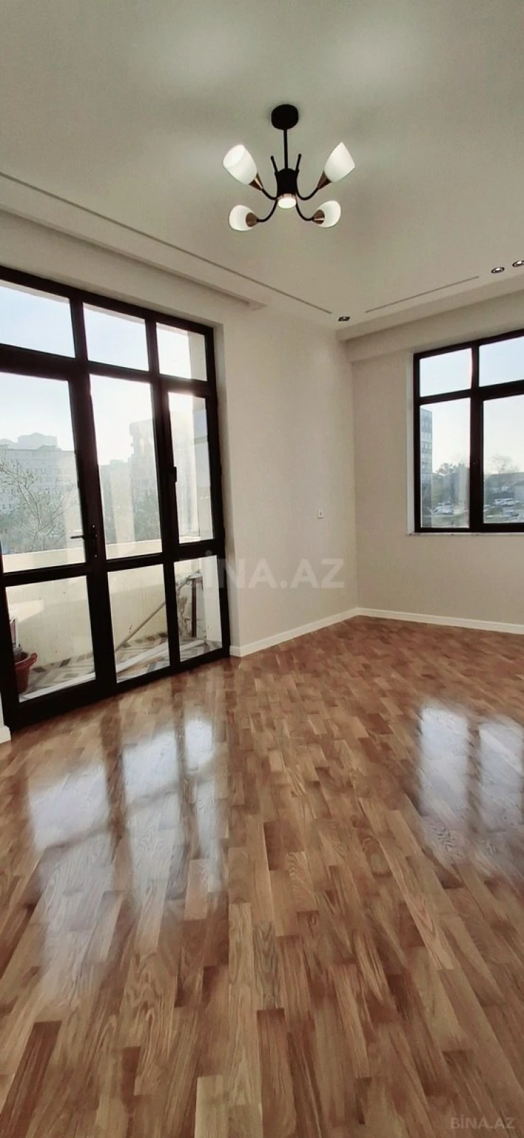 Satılır 3 otaqlı mənzil 86 m²