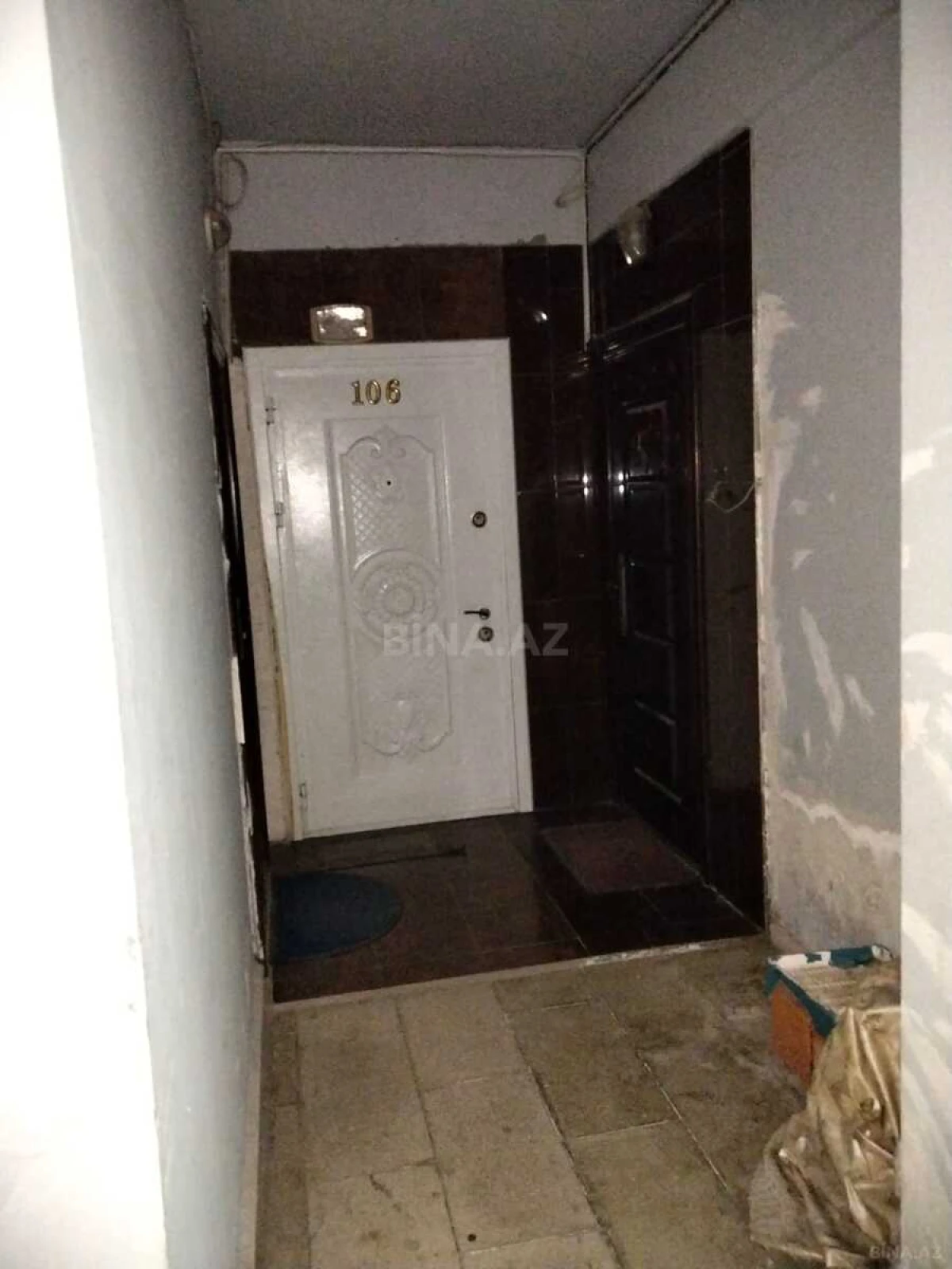 Satılır 4 otaqlı mənzil 140 m²