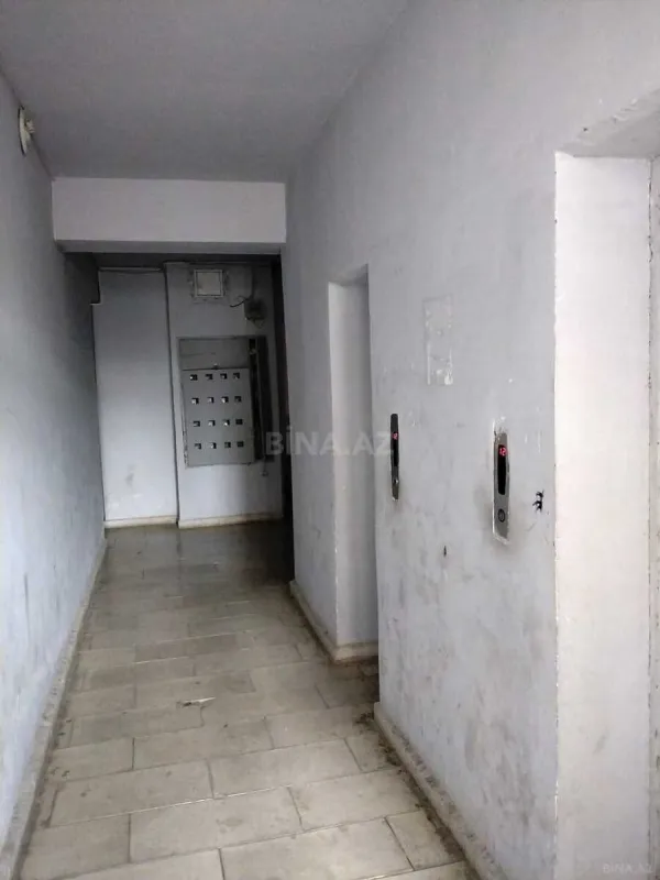 Satılır 4 otaqlı mənzil 140 m²