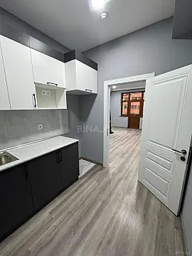 Satılır 3 otaqlı ofis 100 m²