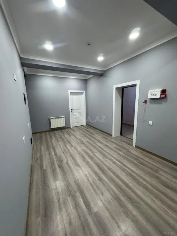 Satılır 3 otaqlı ofis 100 m²
