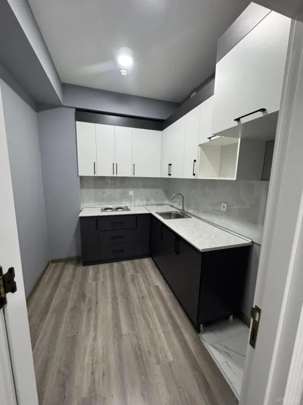 Satılır 3 otaqlı ofis 100 m²