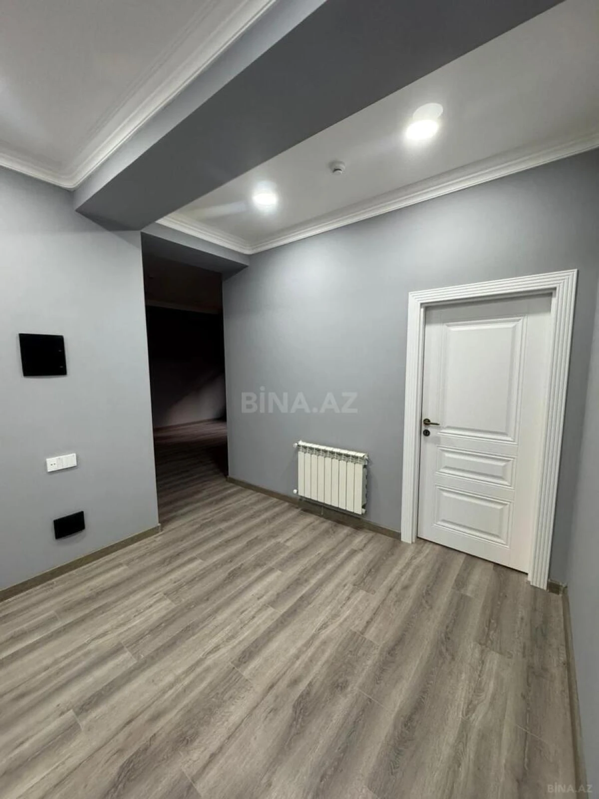Satılır 3 otaqlı ofis 100 m²