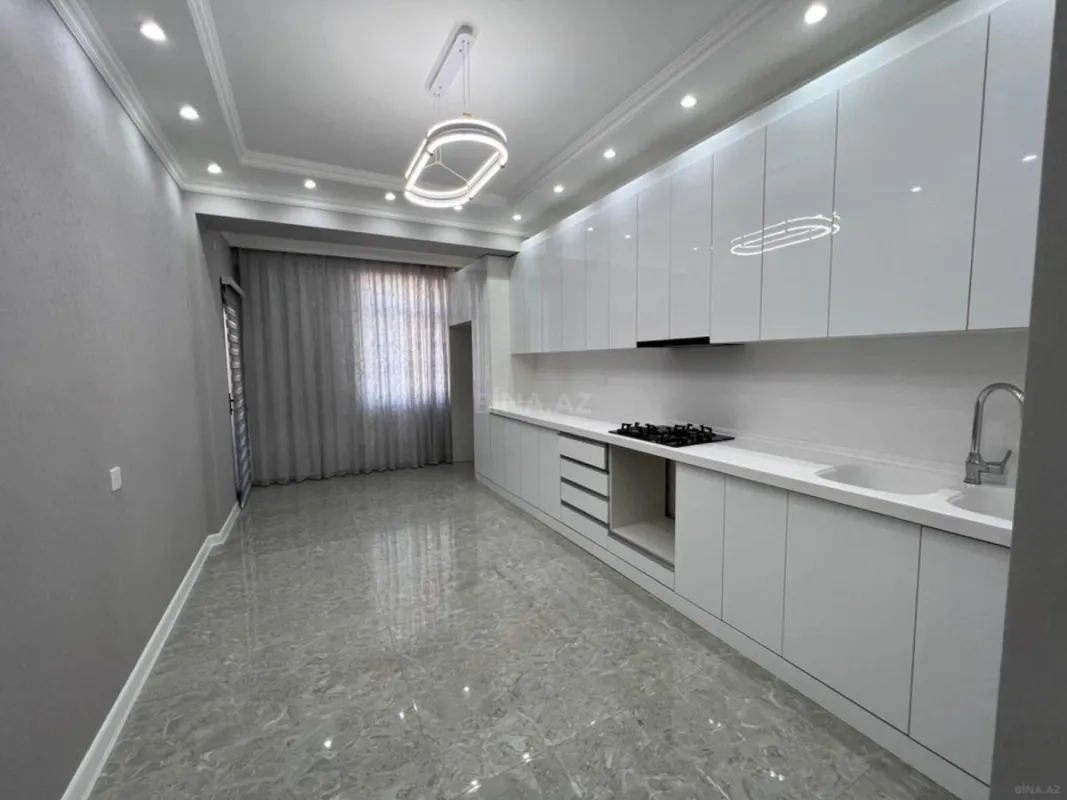 Satılır 3 otaqlı mənzil 117 m²