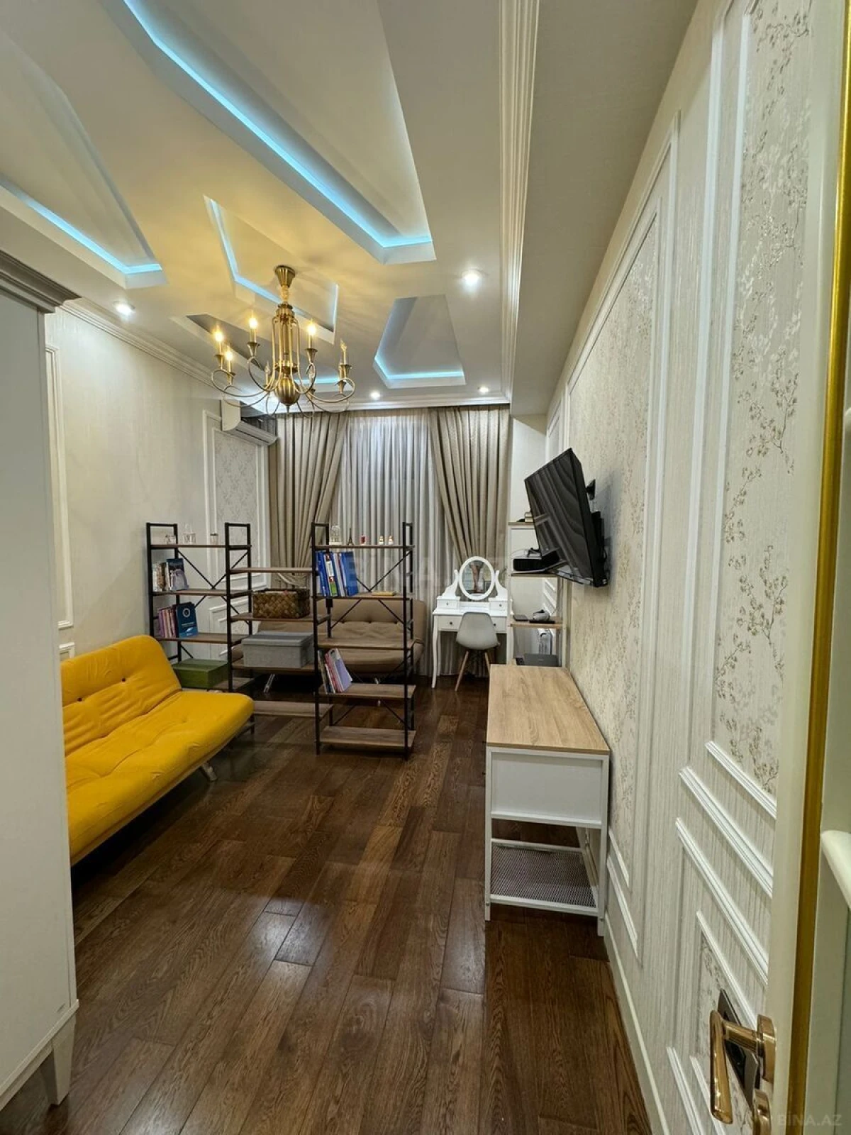 Satılır 3 otaqlı mənzil 117 m²