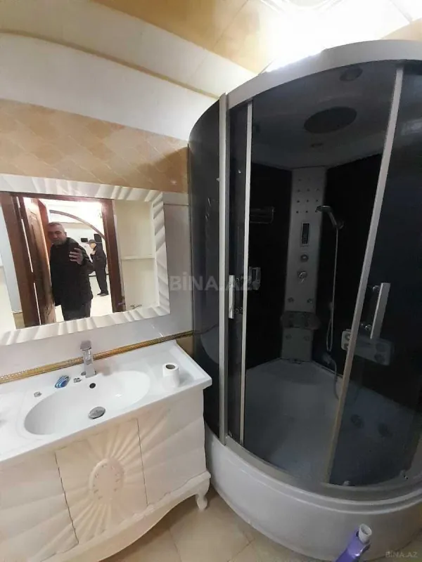 Kirayə verilir 2 otaqlı mənzil 100 m²