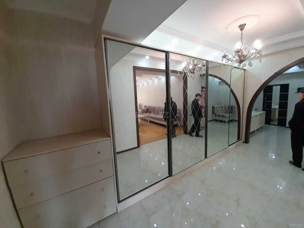 Kirayə verilir 2 otaqlı mənzil 100 m²