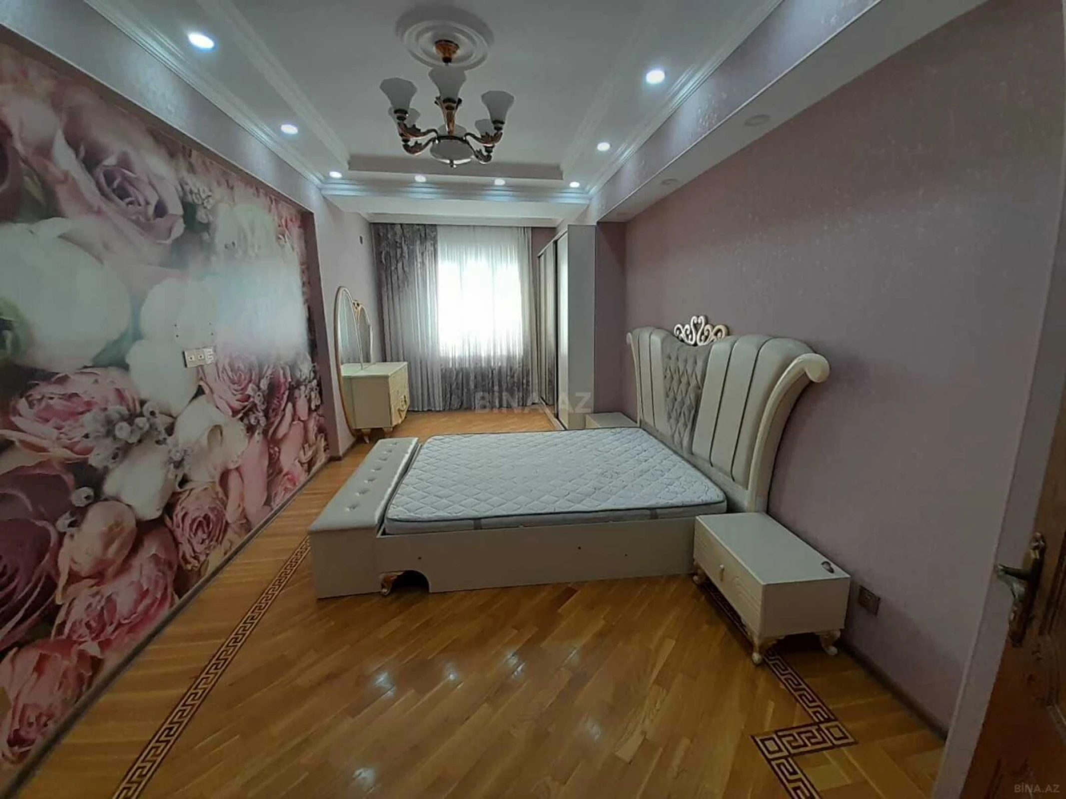Kirayə verilir 2 otaqlı mənzil 100 m²
