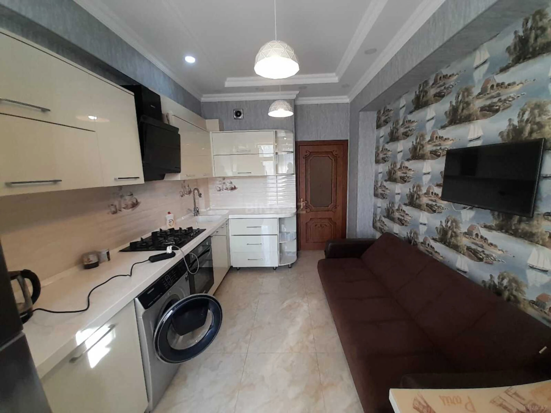 Kirayə verilir 2 otaqlı mənzil 100 m²