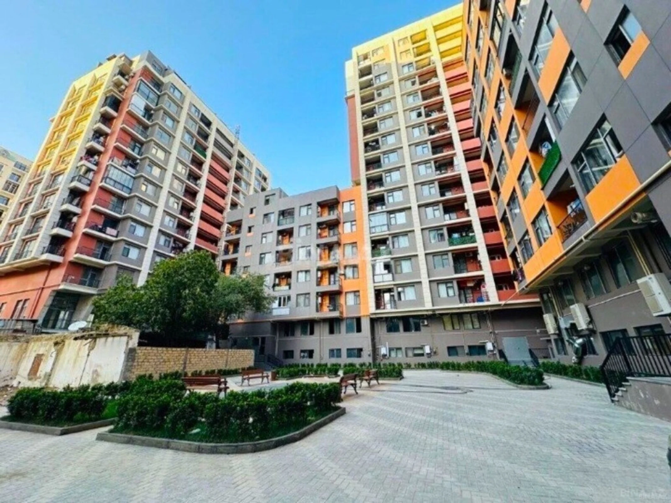 Kirayə verilir 2 otaqlı mənzil 59 m²