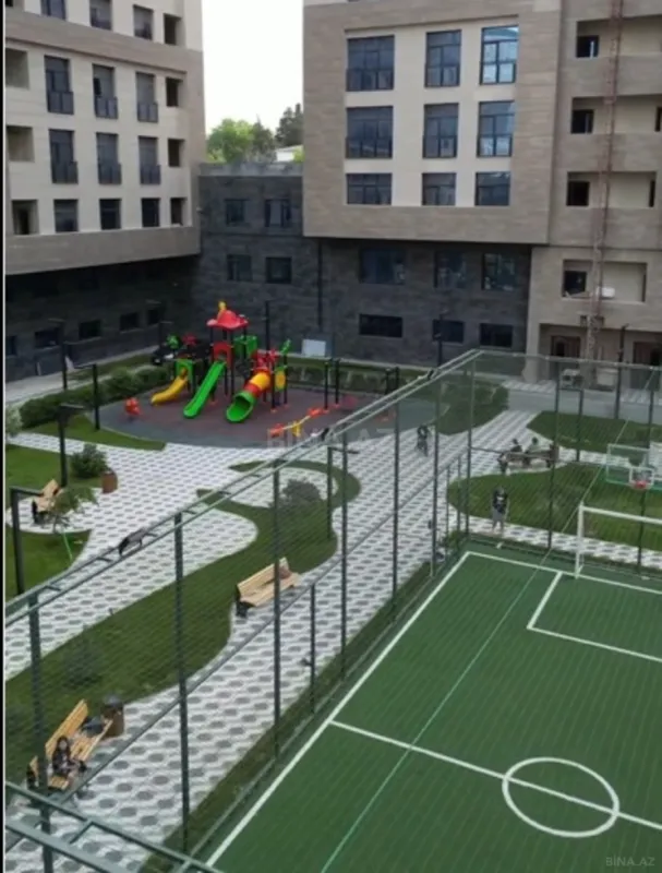 Satılır 3 otaqlı mənzil 126.5 m²