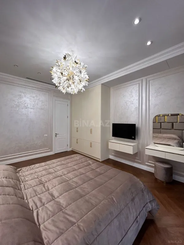 Kirayə verilir 4 otaqlı mənzil 167 m²