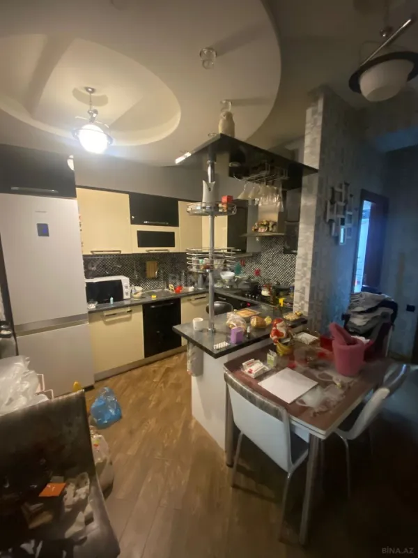 Satılır 3 otaqlı mənzil 105 m²