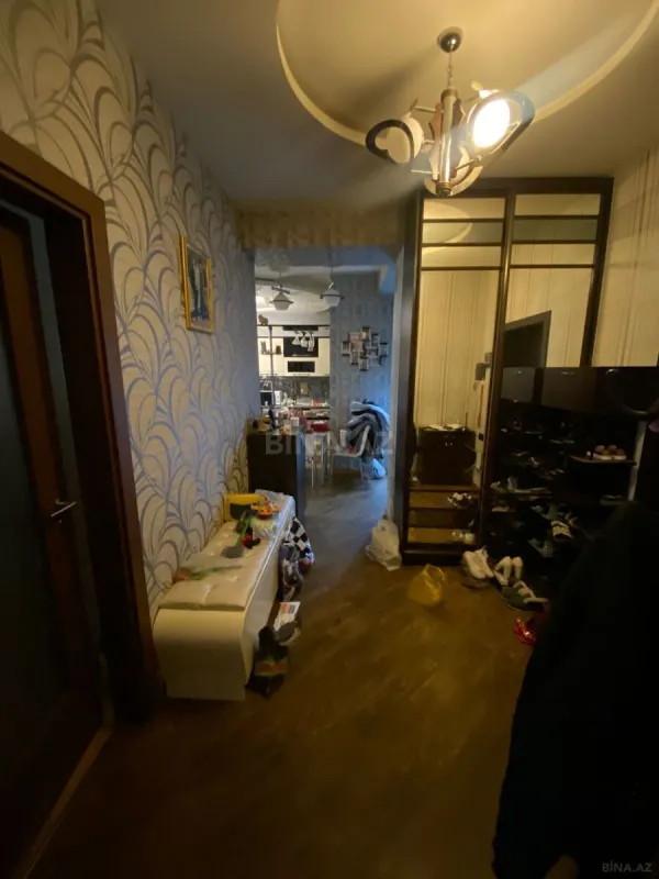 Satılır 3 otaqlı mənzil 105 m²