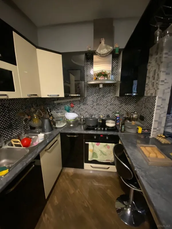 Satılır 3 otaqlı mənzil 105 m²