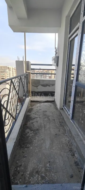 Satılır 4 otaqlı mənzil 145 m²