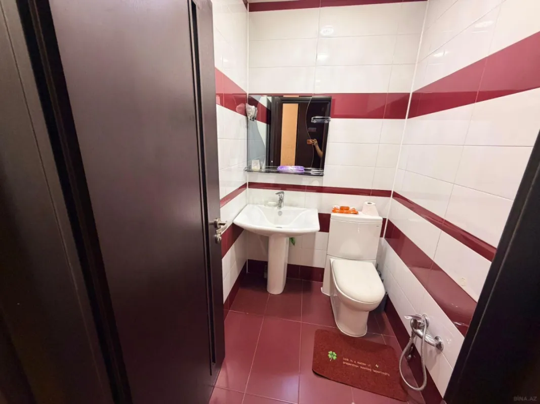 Satılır 2 otaqlı mənzil 110 m²