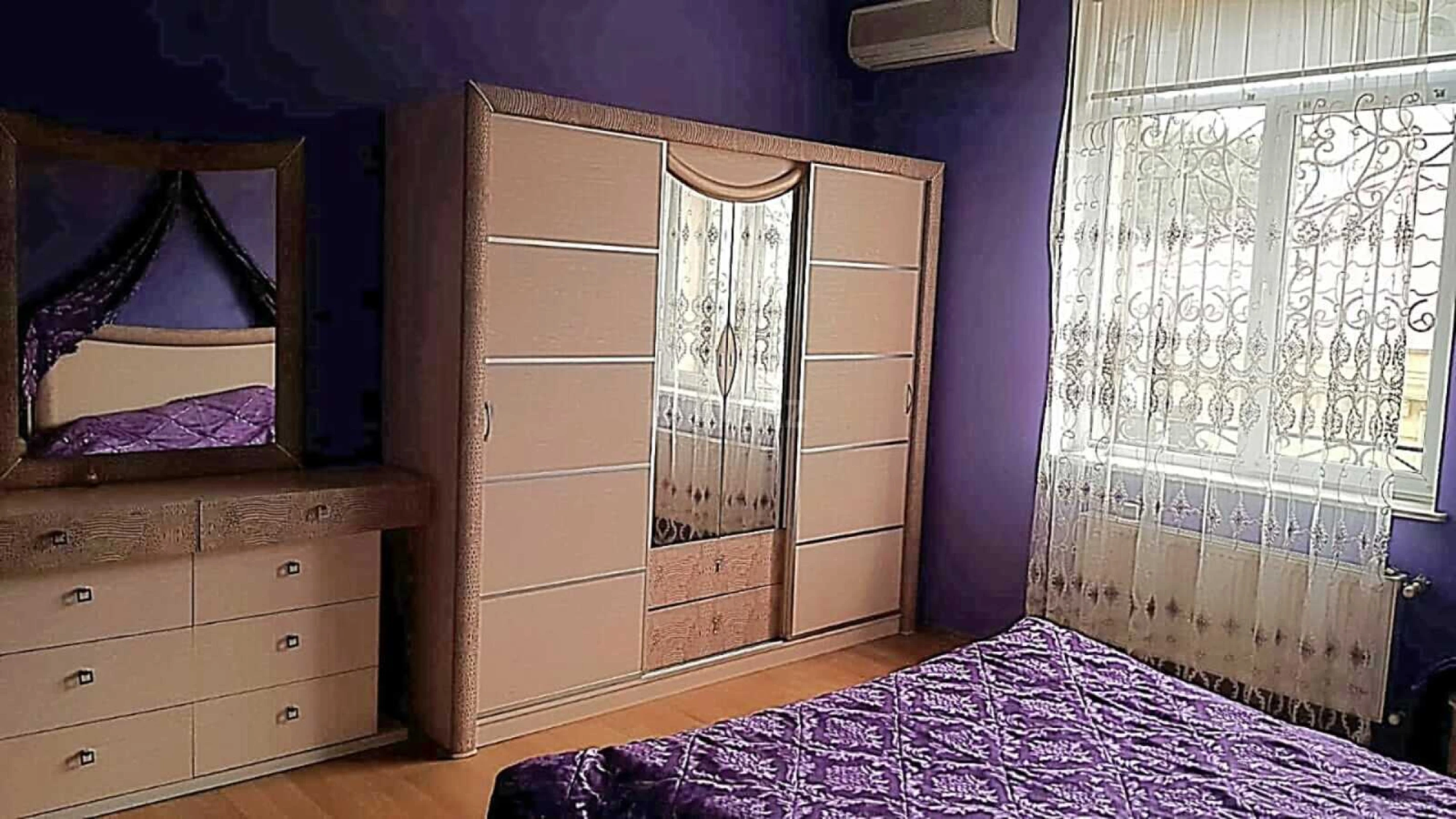 Satılır 7 otaqlı həyət evi 590 m²