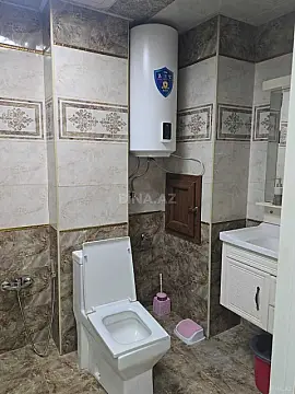 Satılır 2 otaqlı mənzil 83 m²