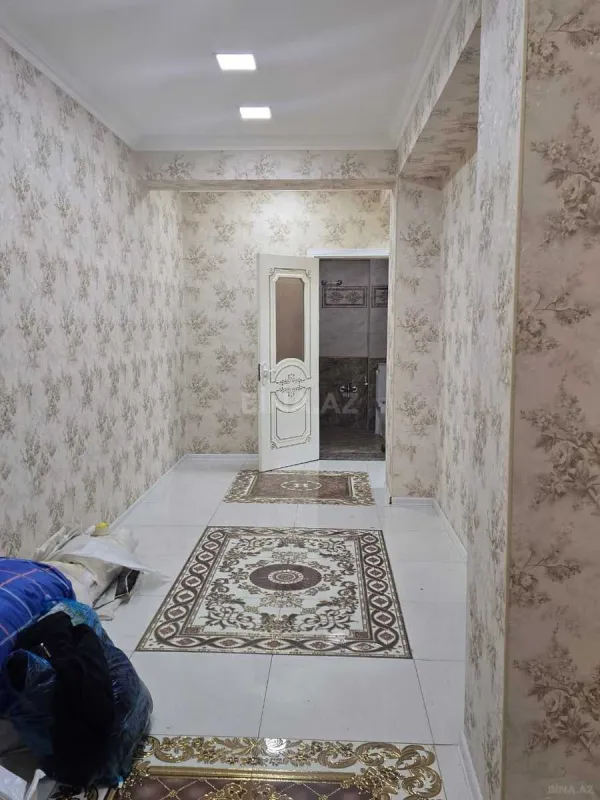 Satılır 2 otaqlı mənzil 83 m²