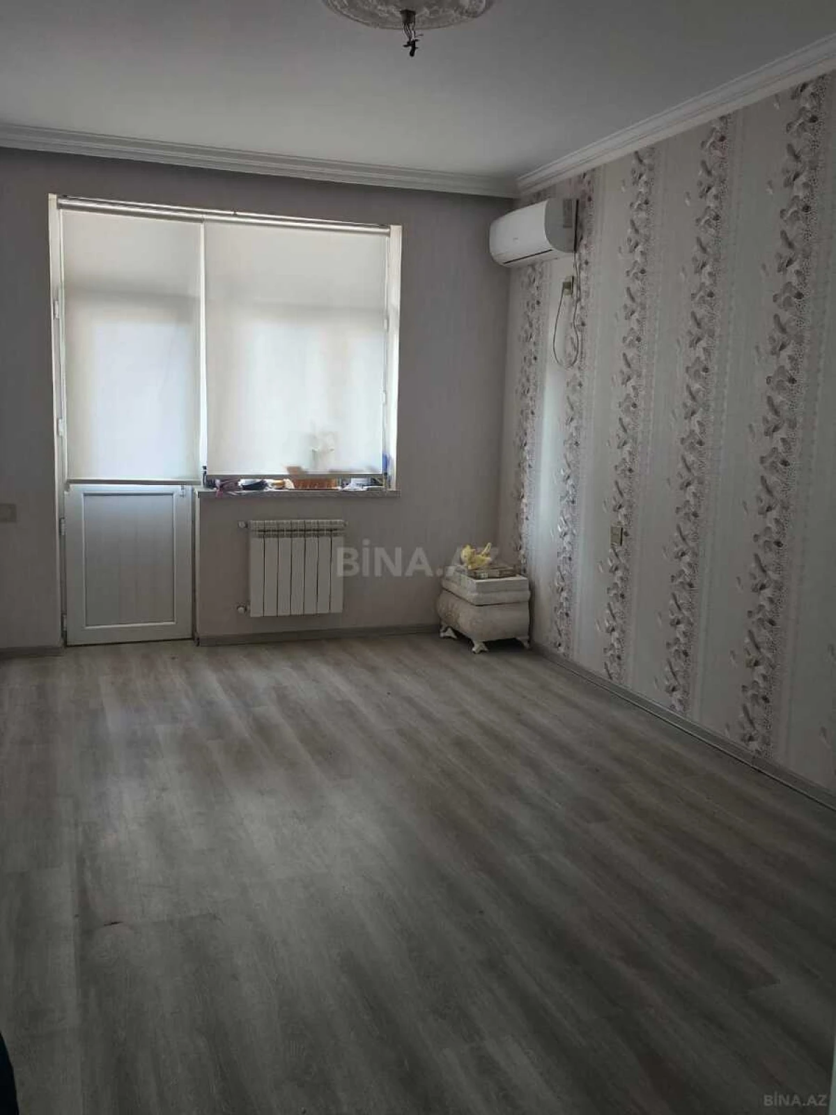 Satılır 2 otaqlı mənzil 83 m²