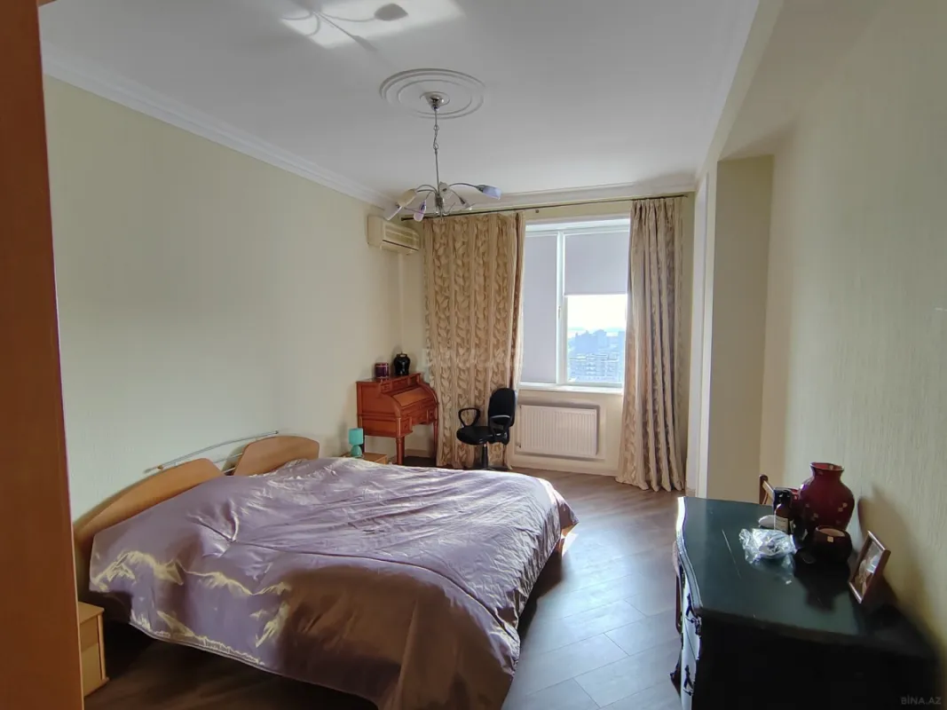 Satılır 3 otaqlı mənzil 90 m²