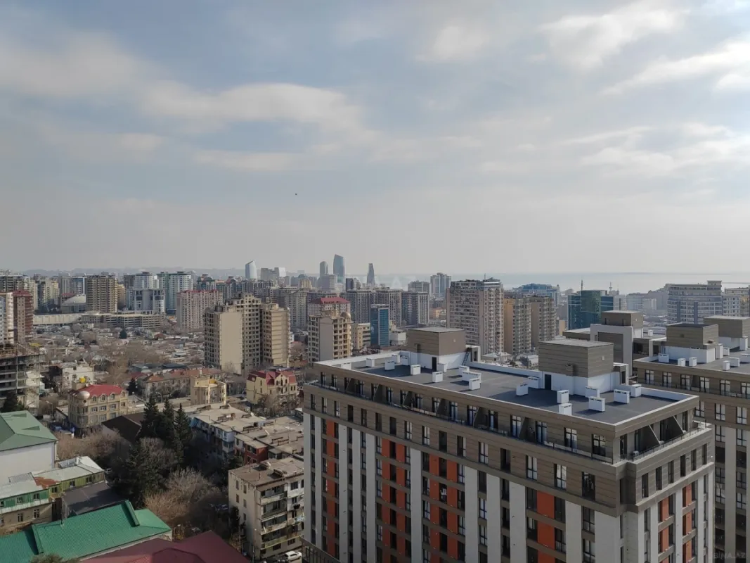 Satılır 3 otaqlı mənzil 90 m²