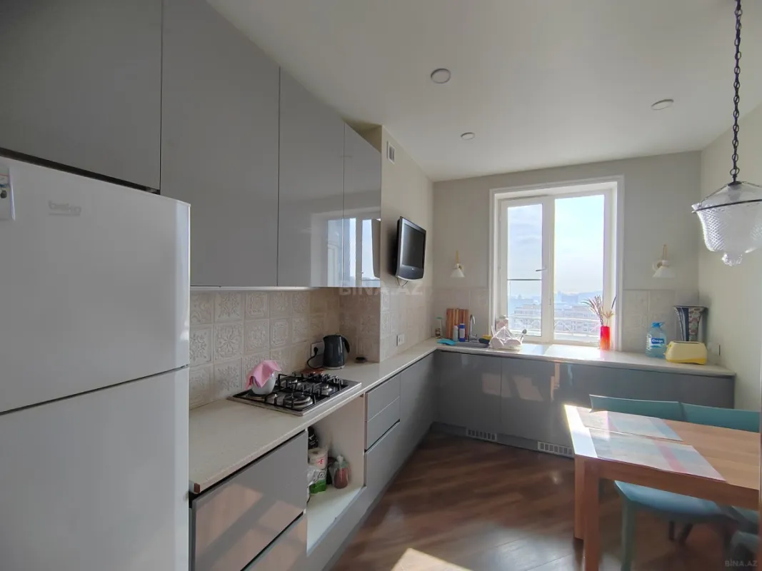 Satılır 3 otaqlı mənzil 90 m²