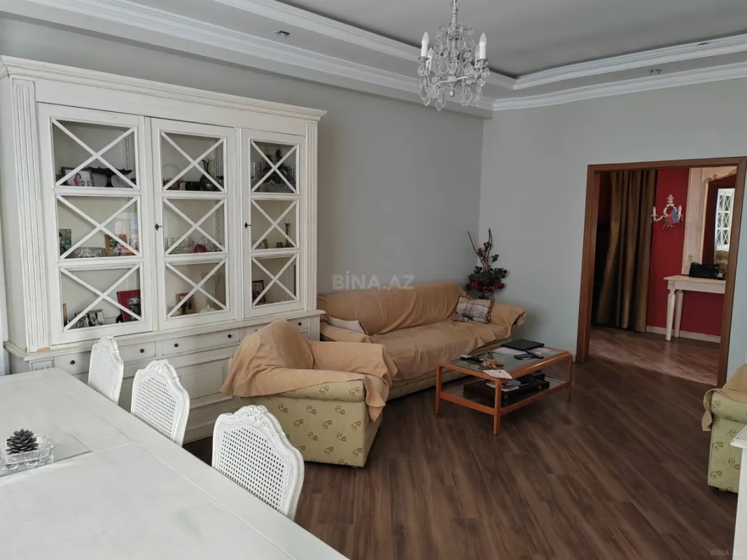 Satılır 3 otaqlı mənzil 90 m²